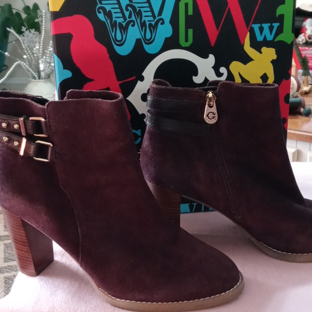 C Wonder Double Strip Bootie Size 9.5 - image 4